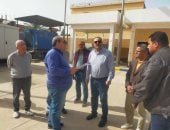 رئيس مياه القناة يتفقد مشروع الصرف الصحي بمنطقة السماكين بالإسماعيلية