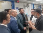 محافظ السويس يتفقد مركز طب أسرة التوفيق بحي عتاقة ويستمع لمطالب المواطنين