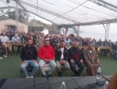 ذبح عجل والصلح ينهيان خصومة بين عائلتين بسب خلافات سابقة بالغربية.. فيديو