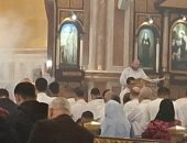 أقباط جنوب سيناء يؤدون صلاة قداس عيد الزعف بكنيسة النبي موسى.. صور