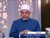 طفل يسأل: هل يجوز قضاء الصلوات الفائتة مع كل فرض حاضر؟.. أمين الفتوى يجيب