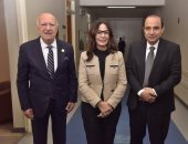 وزيرة الثقافة تتفقد الأوبرا وتلتقى الموسيقار عمر خيرت قبل حفله بالمسرح الكبير