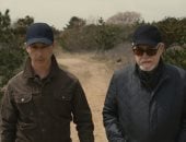 توتر بين بريان كوكس وجيريمى سترونج لـ هذا السبب