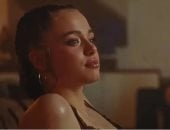 شيلوه جولى تخطف الأنظار فى أول ظهور فنى لها