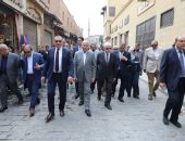  محافظ القاهرة: دراسة إنشاء غرف فندقية بباب النصر وافتتاح سوق الحمام خلال أيام