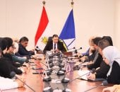 محافظ دمياط يلتقي أعضاء مجلس أمناء مدينة دمياط الجديدة لبحث عدد من الملفات