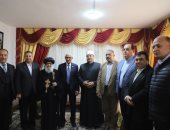 محافظ شمال سيناء يهنئ الأقباط بعيد القيامة من مطرانية شمال سيناء.. صور