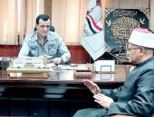 وفد أوقاف سوهاج يزور مديرية التعليم لتعزيز نشر القيم والوعى بين الطلاب