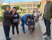 رئيس مدينة الباجور يطبق ترخيص أول سكوتر وفقا للقرارات المنظمة