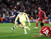 باريس سان جيرمان يُسقط ليفربول بثنائية في غياب صلاح بدوري الأبطال.. فيديو
