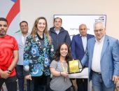 اللجنة البارالمبية تكرم البطلة ياسمينا عيسى بعد إنجاز بطولة العالم للريشة الطائرة