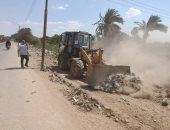 رفع 120 طن من القمامة والمخلفات والأتربة بـ 8 قرى فى مركز سوهاج