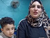 سلوى شكر ورثت صناعة الفسيخ من والدها وتكشف أسرار الصنعة ببيلا.. فيديو