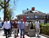 غلق وتشميع المقاهى والمحلات المخالفة بأسوان