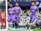 رامي ربيعة يقود العين لفوز مثير على شباب الأهلي في الدوري الإماراتي.. فيديو 