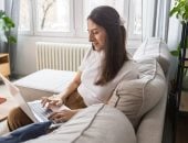 اليوم العالمى للعمل من المنزل.. 6 أبراج بتبدع لما بتشتغل من البيت