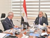 وزير الاستثمار والتجارة الخارجية يبحث مع مسؤولى ألستوم سبل توطين صناعة النقل
