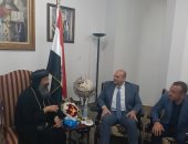 نائب محافظ الجيزة يزور مطرانية الأقباط الأرثوذكس بأطفيح للتهنئة بعيد القيامة