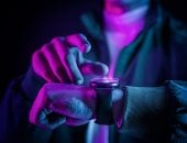 تشتري ساعة سمارت ولا كلاسيك؟.. لو محتار 6 خطوات تساعدك على اختيار الأنسب