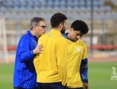 النبريصى وحاتم سكر يشاركان فى تدريب الإسماعيلى استعدادا للكهرباء بالدورى