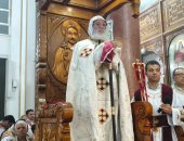 كنائس سوهاج تستقبل المهنئين بعيد القيامة المجيد.. مباشر
