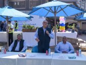 محافظ الإسكندرية يحتفل مع ذوى الهمم بيوم شم النسيم على الشواطئ.. فيديو