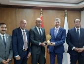 وزير التربية والتعليم يستقبل وفدا من الاتحاد الدولى والمصرى للخماسى الحديث