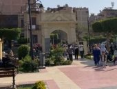 من أمام قصر عابدين.. فرحة المصريين بشم النسيم في قلب القاهرة.. فيديو 