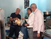 شم النسيم.. إعدام 120 كجم من الأسماك المملحة الفاسدة بأسوان