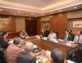 محافظ جنوب سيناء يوجه لجنة اللنشات بسرعة الانتهاء من فحص الطلبات المقدمة