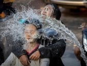 الرش بالماء.. فعاليات احتفال رأس السنة التايلاندية