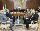 محافظ المنوفية يؤكد على حسن تقديم الخدمة خلال لقائه بمسؤولي التأمينات والبريد