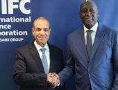 وزير الخارجية يلتقي المدير التنفيذي لمؤسسة التمويل الدولية