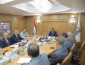 محافظ قنا يستعرض مستجدات المرحلة الأولى للمنطقة الحرفية بالترامسة