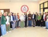 كلية الإعلام جامعة عين شمس تكرم الإعلامية آية عبد الرحمن