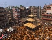 البرتقالى يكسو الحياة.. احتفالات النيباليين باستقبال العام الجديد