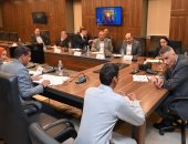 محافظ جنوب سيناء يلتقى المواطنين لبحث شكواهم