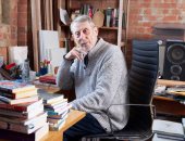 الأديب مايكل روزن يفوز بجائزة هانز كريستيان أندرسن.. اعرف التفاصيل