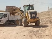 رفع 100 طن قمامة ومخلفات وأتربة بـ7 قرى بسوهاج