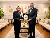 محافظ جنوب سيناء يبحث تطوير الموانئ لدعم منظومة النقل البحرى بالمحافظة