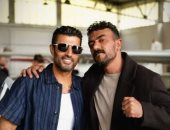 أحمد العوضى ومحمد سامى يشعلان السوشيال ميديا بصورة من شمشون ودليلة