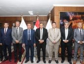 «موانئ البحر الأحمر» و«قناة السويس» يوقعان عقدا لبناء 7 وحدات بحرية متطورة