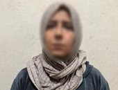 أول صور للمتهمة بخطف طفلة مستشفى الحسين ولحظة إعادة الرضيعة لأسرتها