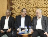 أسرة والد الإعلامية والمحامية أميرة بهى الدين تتلقى واجب العزاء بحضور المقربين