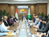 محافظ الجيزة: دراسة إنشاء سوق حضارى بشارعى العامل الأول ومحمد حجازى