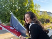 يارا السكرى تشارك جمهورها إطلالة كلاسيكية من إجازة جنيف