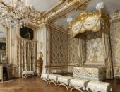 غرفة نوم لويس السادس عشر بقصر فرساى تستعيد رونقها بعد عقود من الترميم