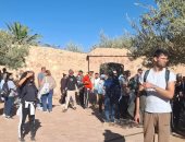 توافد سياح من مختلف الجنسيات لزيارة دير سانت كاترين وجبل موسى