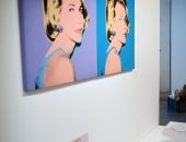 الشرطة الإيطالية تصادر 143 عملا مزيفا لفنانين منهم آندى وارهول وبانكسى