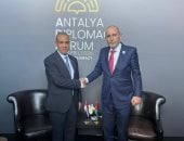 وزير الخارجية يلتقى نظيره الأردنى على هامش منتدى أنطاليا الدبلوماسى